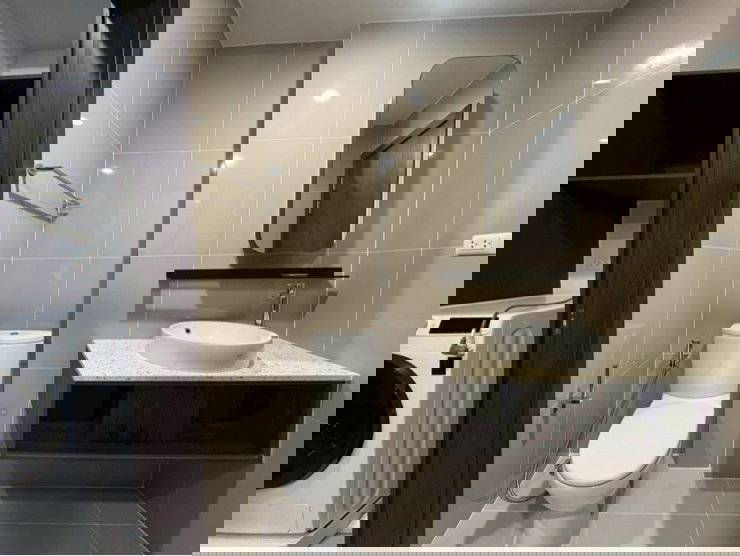 รูป 📍XT Huaikhwang✨คอนโดหรูห้วยขวาง ห้องใหญ่แต่งครบพร้อมอยู่ (1 ห้องนอน ขนาด 35 ตรม.) เช่าเพียง 22,000/เดือน ▫️Line: @sanhaproperty📲095-6922871 รับโค - รูปที่ 13/17