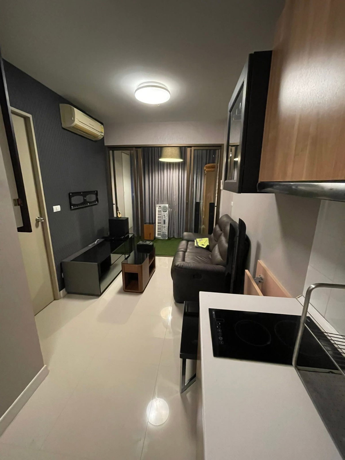ให้เช่าคอนโด IDEO Mix Sukhumvit 103 ห้องสวยเฟอร์ฯครบพร้อมอยู่ ทำเลดีติดถนนสุขุมวิท ไม่ต้องเข้าซอย ติด BTS อุดมสุข  เพียงก้าวเดียว 