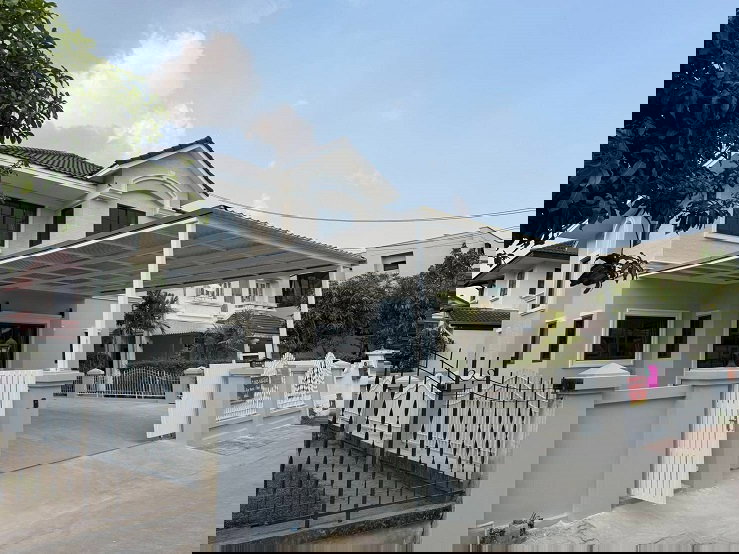 รูป ให้เช่า บ้านเดี่ยว 2 ชั้น สร้างใหม่ หลังใหญ่ หมู่บ้านสีวลี รังสิต คลอง 2 ใกล้ฟิวเจอร์พาร์ครังสิต สนามบินดอนเมือง อยู่อาศัย - รูปที่ 2/23