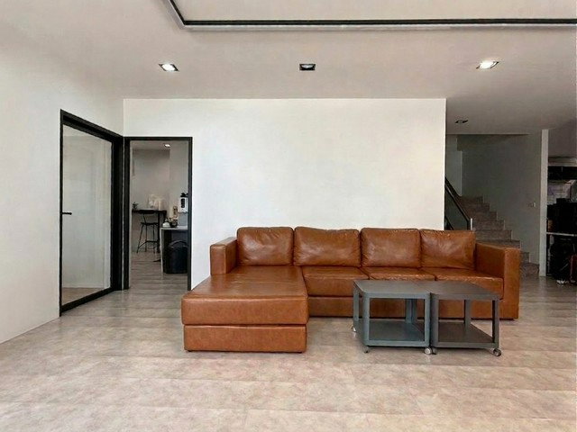 รูป HR3376ให้เช่าโฮมออฟฟิศ 2 ชั้น ทำเลศักยภาพ ทองหล่อ 25 พื้นที่ทำงานใจกลางเมือง บรรยากาศเป็นส่วนตัว พร้อมที่จอดรถสูงสุดถึง 8 คัน - รูปที่ 16/17