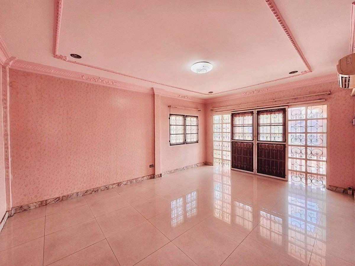 รูป ปล่อยเช่า‼️บ้านเดี่ยว มบ.ช.รุ่งเรือง 6 ขนาด 54 วา 4 ห้องนอน 3 ห้องน้ำ จอดรถได้ 2 คัน บางบัวทอง นนทบุรี - รูปที่ 9/20