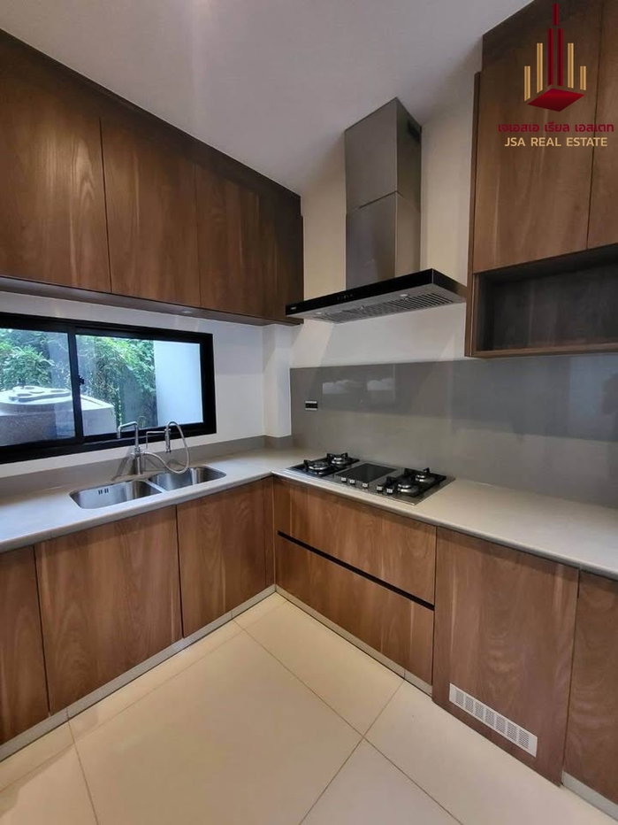 picture ✨ For Rent: BuGaan Krungthep Kreetha ✨ 💰 Only 250,000 THB/month - 6/21