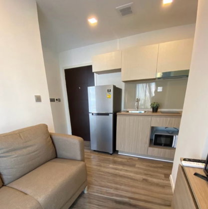 picture 🏙️ Move-in Ready Condo 🚇 Near MRT Huai Khwang ✨ Easy Living, Everything in One Place - 2/6