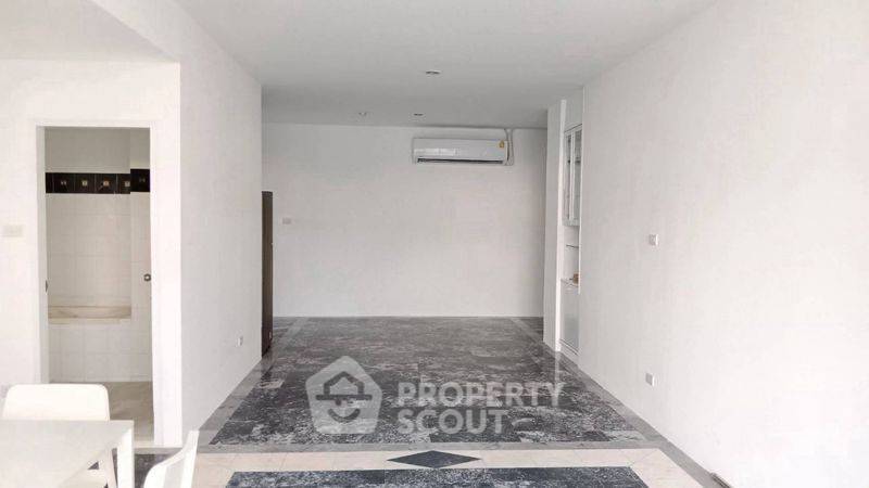 รูป คอนโด 2-ห้องนอน ที่ เดอะ วอเตอร์ฟอร์ด พาร์ค สุขุมวิท 53 คอนโดมิเนียม ใกล้ BTS ทองหล่อ (ID 2424722) - รูปที่ 9/16