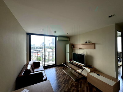 คอนโดให้เช่า : ให้เช่าคอนโด บียอนด์ สุขุมวิท อาคาร 1 ชั้น 6 2 ห้องนอน ขนาด 47 ตรม ใกล้ วิทยาลัยเซาท์อีสต์บางกอก