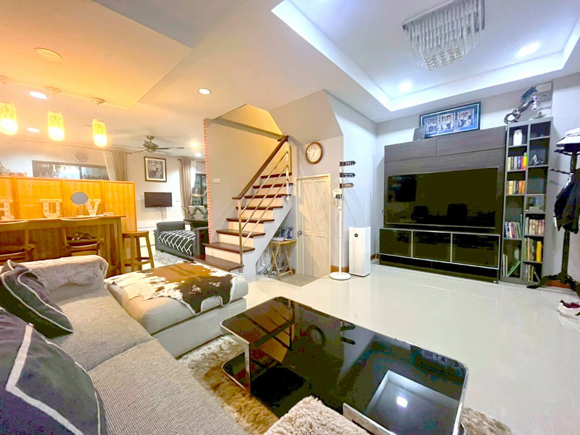 รูป HK0537♛ให้เช่า ทาวน์โฮม 3 ห้องนอน⚝ลาดพร้าว♜MRT ลาดพร้าว 71∞099-5919653,065-9423251▚Line@sureresidence - รูปที่ 2/19