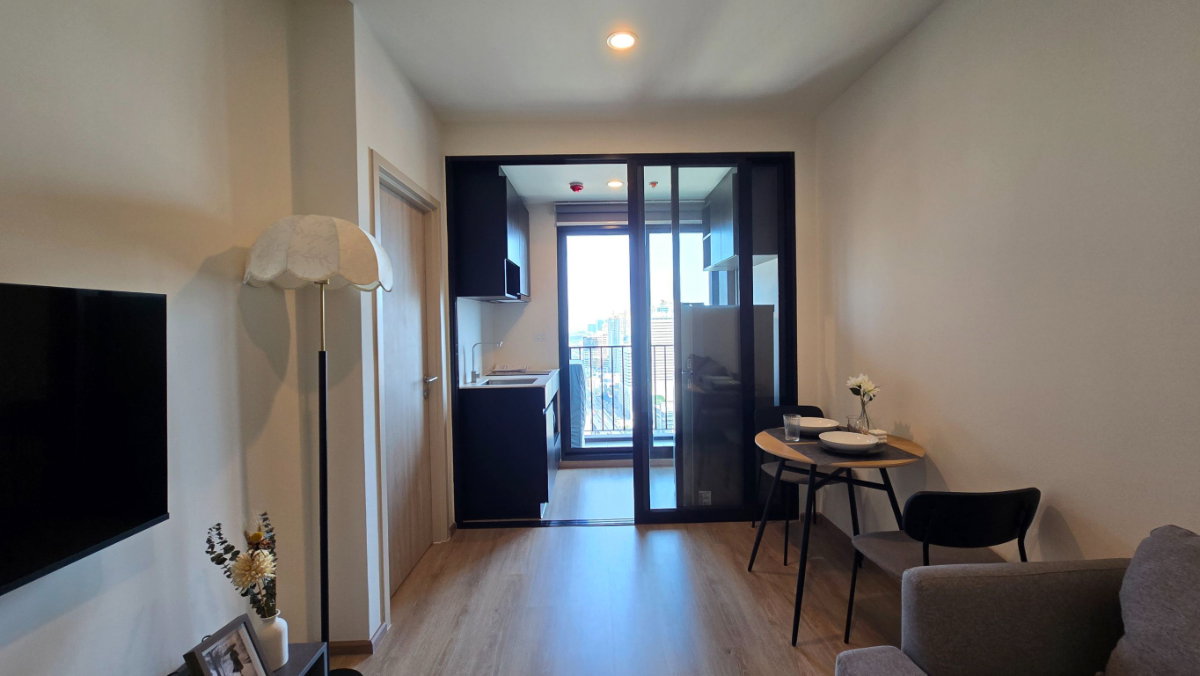รูป 🔥NUE R9 30 SQM 18000🔥 Ready to move in - รูปที่ 3/9