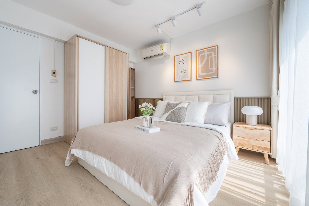 รูป R138 🔥ขายด่วน Thanaplace Condominium คุ้มเกินราคา! พื้นที่ใหญ่ ฟังก์ชันครบ ในราคาเพียง 1.399 ลบ.เท่านั้น - รูปที่ 2/26