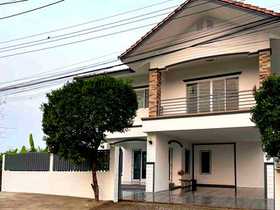 Houses for rent Promenada Chiang Mai : House for rent in Saraphi, 5 minutes to 89 Plaza, near ABS, ACIS, UCIS Schools, Chiang Mai