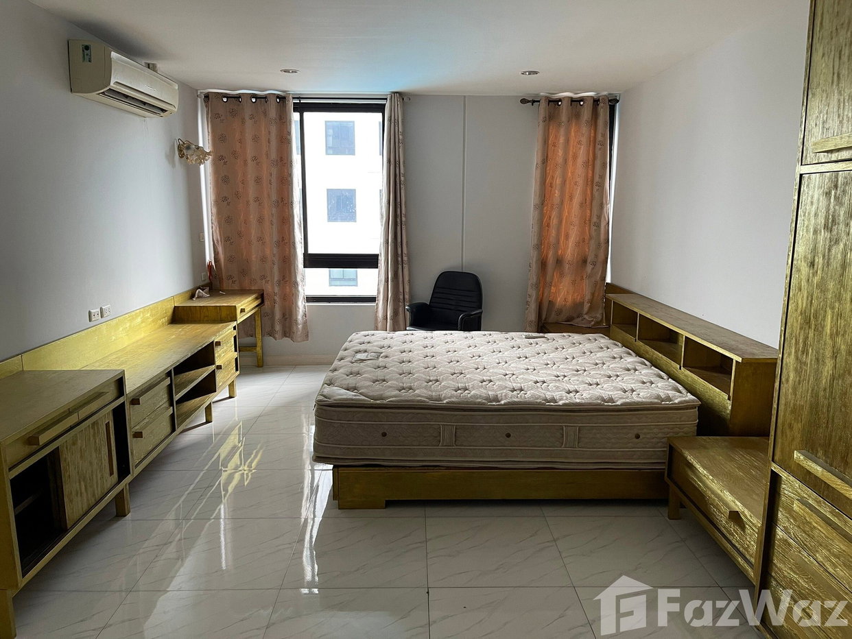 picture 3 Bedroom Condo for sale at Elephant Tower  1742810 - 9/29