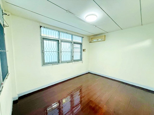 รูป คฤหาสน์ 2 ชั้น 4 นอน 2 น้ำ 50 ตร.ว.300 ตร.ม. ใกล้ MRT สุทธิสาร 450ม. จอดรถในบ้านได้ 3 คัน - รูปที่ 6/8