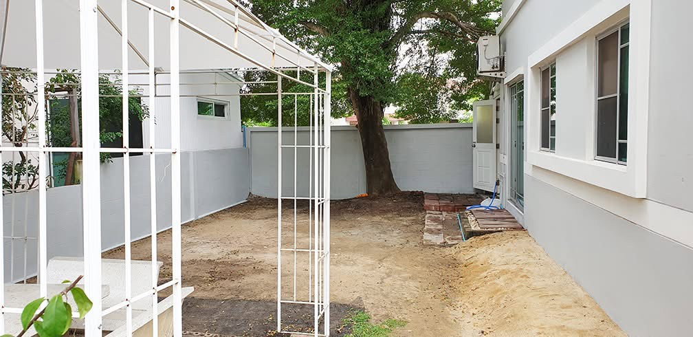 รูป ✨ให้เช่าและปล่อยขาย บ้านเดี่ยว 2 ชั้น โครงการพร้อมพัฒน์ 2 จาก Sansiri 3 ห้องนอน 2 ห้องน้ำ พร้อมอยู่ โซนซาฟารีเวิร์ล บรรยากาศสงบ เป็นส่วนตัว - รูปที่ 2/12