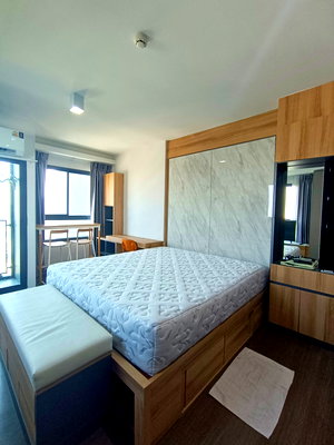 Condos for rent : For Rent Ideo 93 condo, studio corner room, bright room, ready to move in Only 15,000