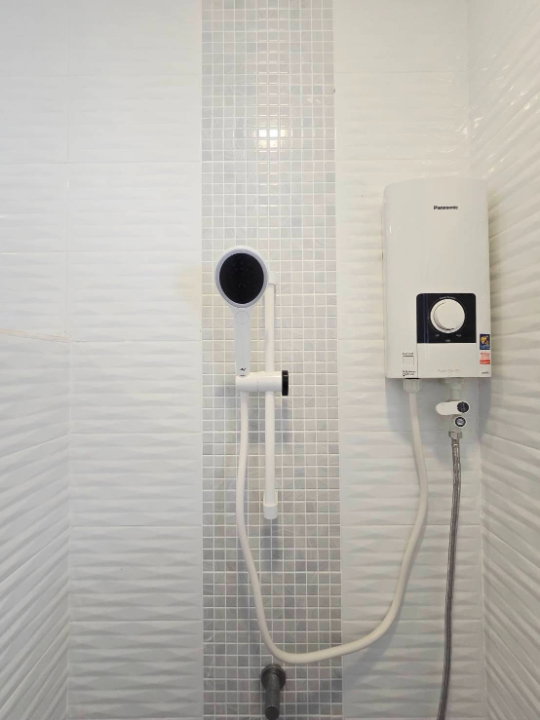 รูป ให้เช่า บ้านเดี่ยวในโครงการหมู่บ้านซีรีนพาร์ค - ถนนสันกำแพงสายใหม่ เฟอร์ครบ ใกล้ตลาดสด กาดศรีอรุณ และตลาดเจริญเจริญ-RW007850 - รูปที่ 15/23