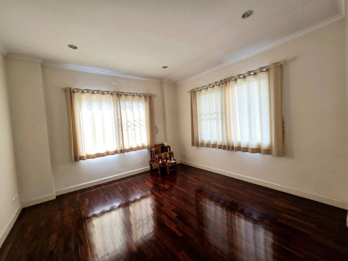 รูป ขายบ้านเดี่ยว 2 ชั้น ในหมู่บ้านนนนิภา แม่โจ้-เชียงใหม่ (H418) ใกล้มหาวิทยาลัยแม่โจ้ T.0946511456 - รูปที่ 11/17