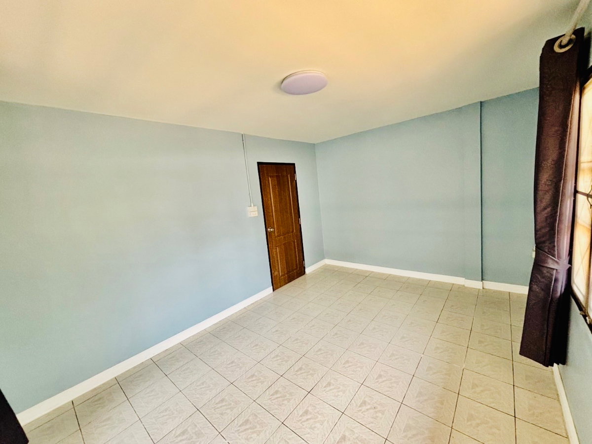 รูป 🏠 ให้เช่า บ้านเดี่ยว 1 ชั้น หมู่บ้านเรือนสุข ต.นาป่า อ.เมืองชลบุรี - รูปที่ 16/17