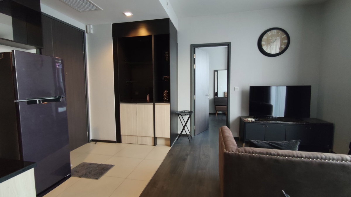 picture Condo for Rent – Spacious 44 sqm High Floor, Prime Location Edge - 2/9