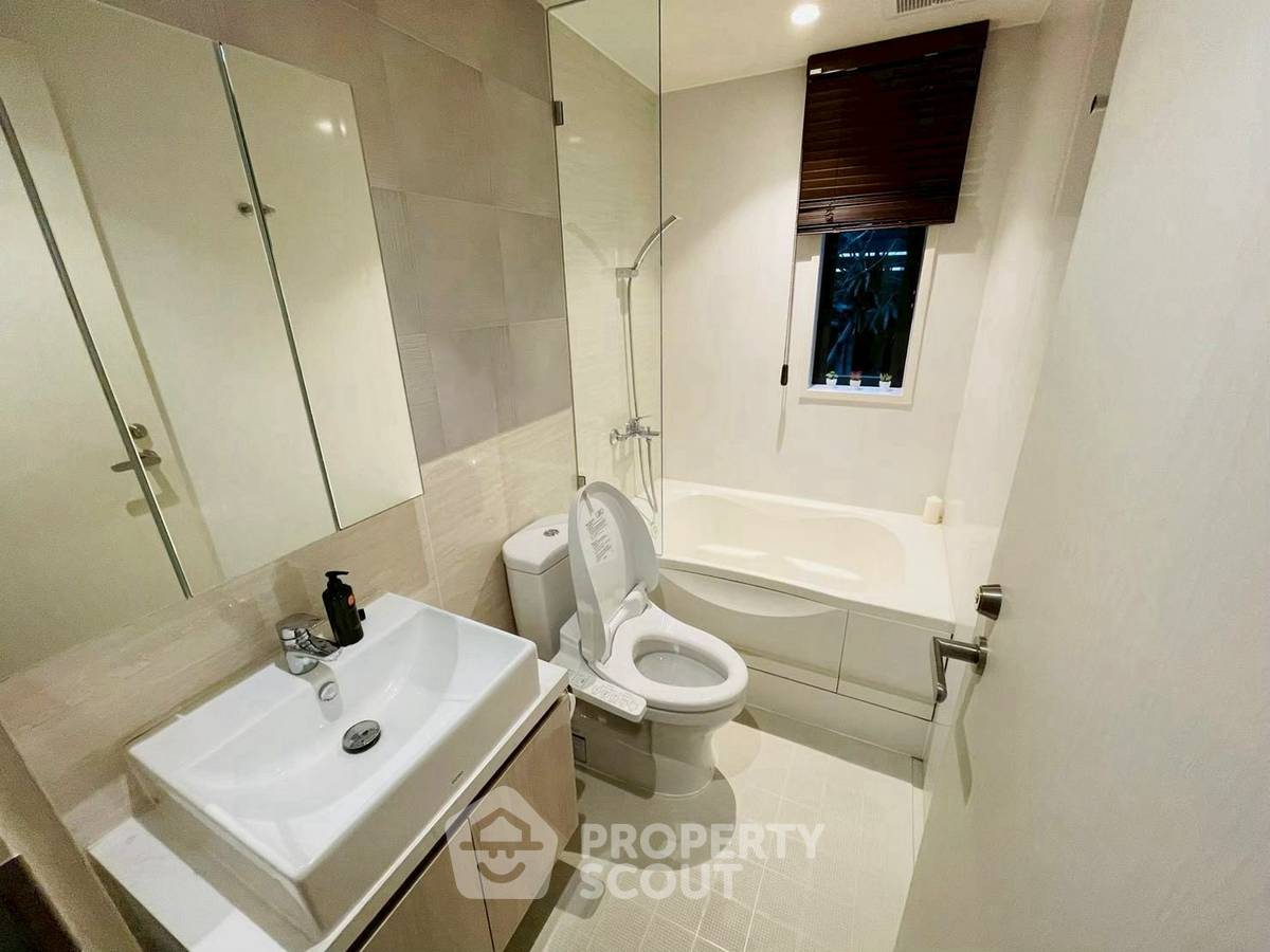 picture 1-BR Condo at Runesu Thonglor 5 near BTS Thong Lor (ID 2710005) - 3/14