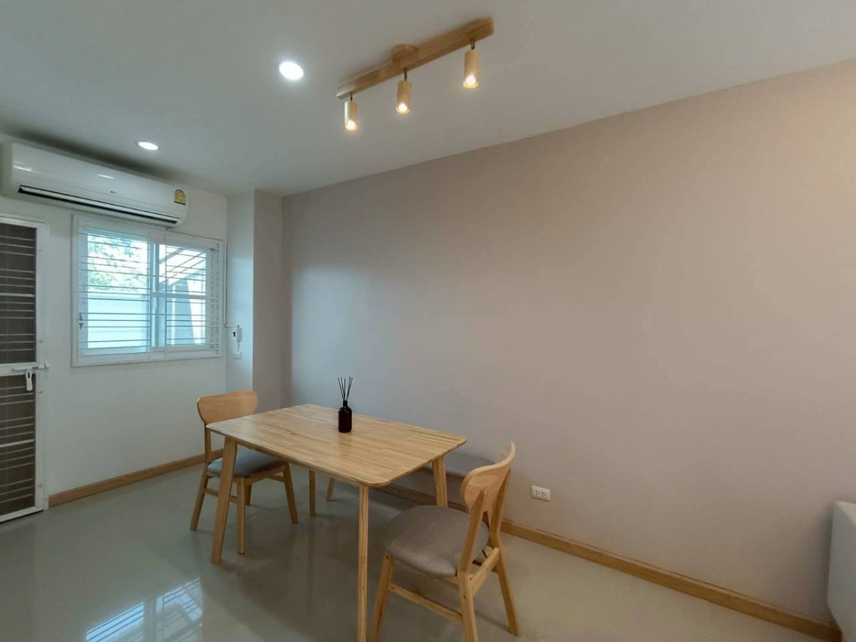 รูป ให้เช่า ทาวน์โฮม Nirvana Cover อ่อนนุช 65 บ้านรีโนเวทใหม่ 19 ตร.วา 16,000 บ/ด Line ID : @hatcheryAgent - รูปที่ 6/10