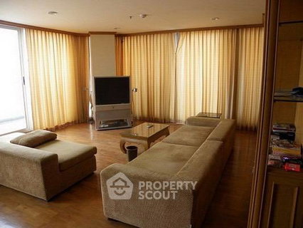 รูปภาพ 2-BR Condo at River Heaven Chareonkrung in Bang Kho Laem (ID 476526)