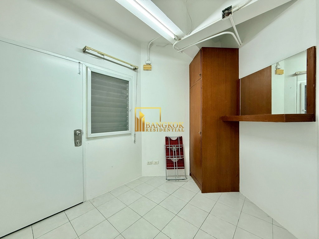 picture Grand Ville House 1 | Spacious 3 Bed Condo in Phrom Phong - BR60907CD - 26/34