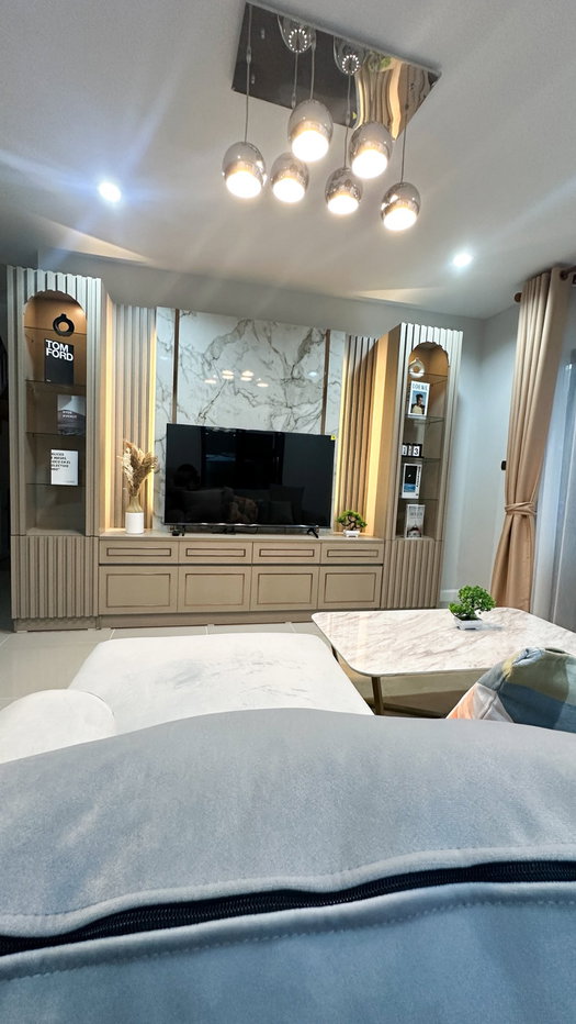 รูป บ้านเช่ากาญจน์กนก 12 ซุปเปอร์ไฮเวย์ 4 ห้องนอน, 3 ห้องน้ำ รับสัตว์เลี้ยง  - รูปที่ 2/12