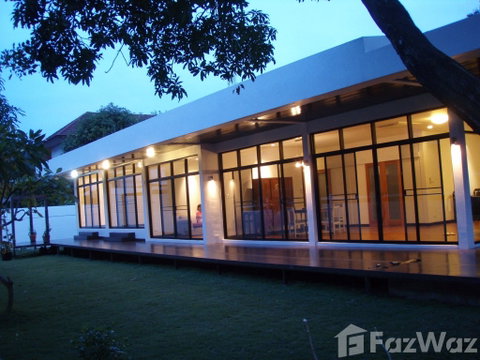 บ้านเดี่ยวให้เช่า 4 ห้องนอน ใน บางกะปิ, กรุงเทพมหานคร 1137822