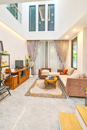 รูป รัชดา34-38 เซ็นทรัล ลาดพร้าว 2.5 กม. คฤหาสน์ 2 ชั้น 5นอน MRTลาดพร้าว 1.5กม. 100 ตร.ว. 300 ตร.ม. Double Volume ม.ราชภัฏจันทรเกษม 1.3 กม. - รูปที่ 3/8