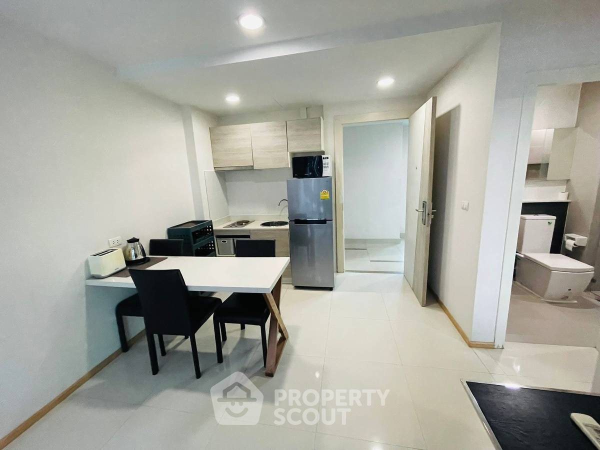 รูป คอนโดให้เช่า ชั้นล่าง 1 ห้องนอน 41 ตร.ม. โครงการ อควา คอนโดมิเนียม จอมเทียน (ID 2796317) - รูปที่ 3/14