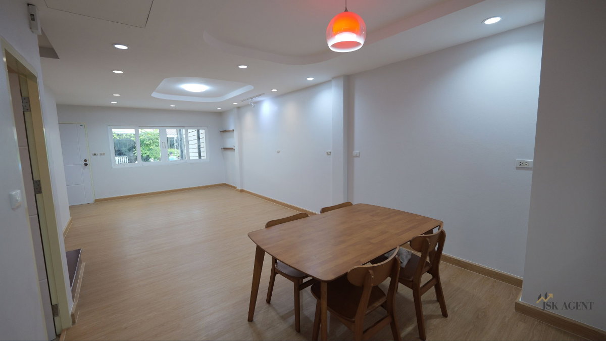 รูป ขายด่วน🔥ทาวน์เฮาส์ 2 ชั้น 3 ห้องนอน  ✨ รีโนเวทใหม่ทั้งหมด ✨ - รูปที่ 8/18