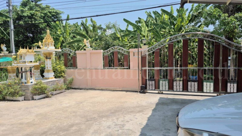 รูป บ้านเดี่ยว 2 ชั้น พร้อมที่ดิน 102 ตารางวา ถนนสุขุมวิท - รูปที่ 10/30