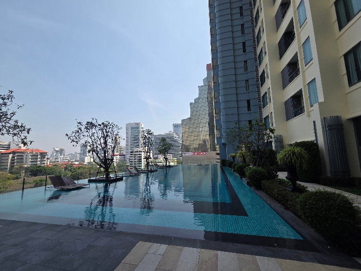รูป
Q Asoke
🚆ติด MRT 50เมตร/APL 150เมตร
📍ขาย 5.9 ล้านบาท ฟรีโอน
📥ค่าเช่า 23,000฿
🪜ชั้น 25
📐ขนาด 31.28 ตรม.
บิลท์อินตู้เพิ่ม - รูปที่ 8/9