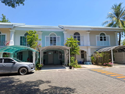 For rent Townhome @BoatLagoon Koh Kaew