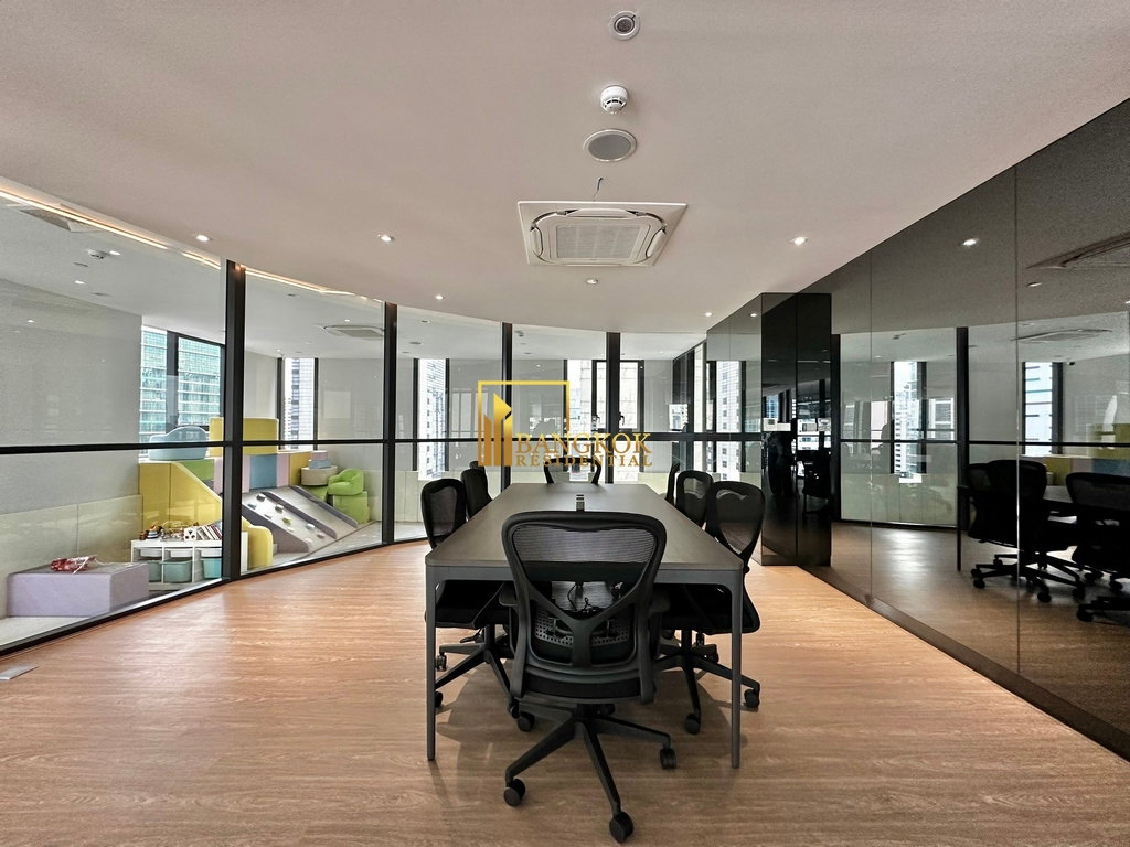 รูป Modern 2 Bed Serviced Apartment in Asoke Area - BR30290SA - รูปที่ 34/41