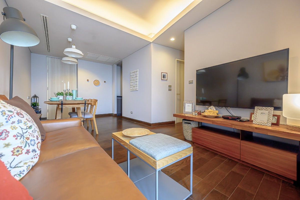 picture 2 Bedroom Condo For Sale - The Lumpini Sukhumvit 24 - 2/18