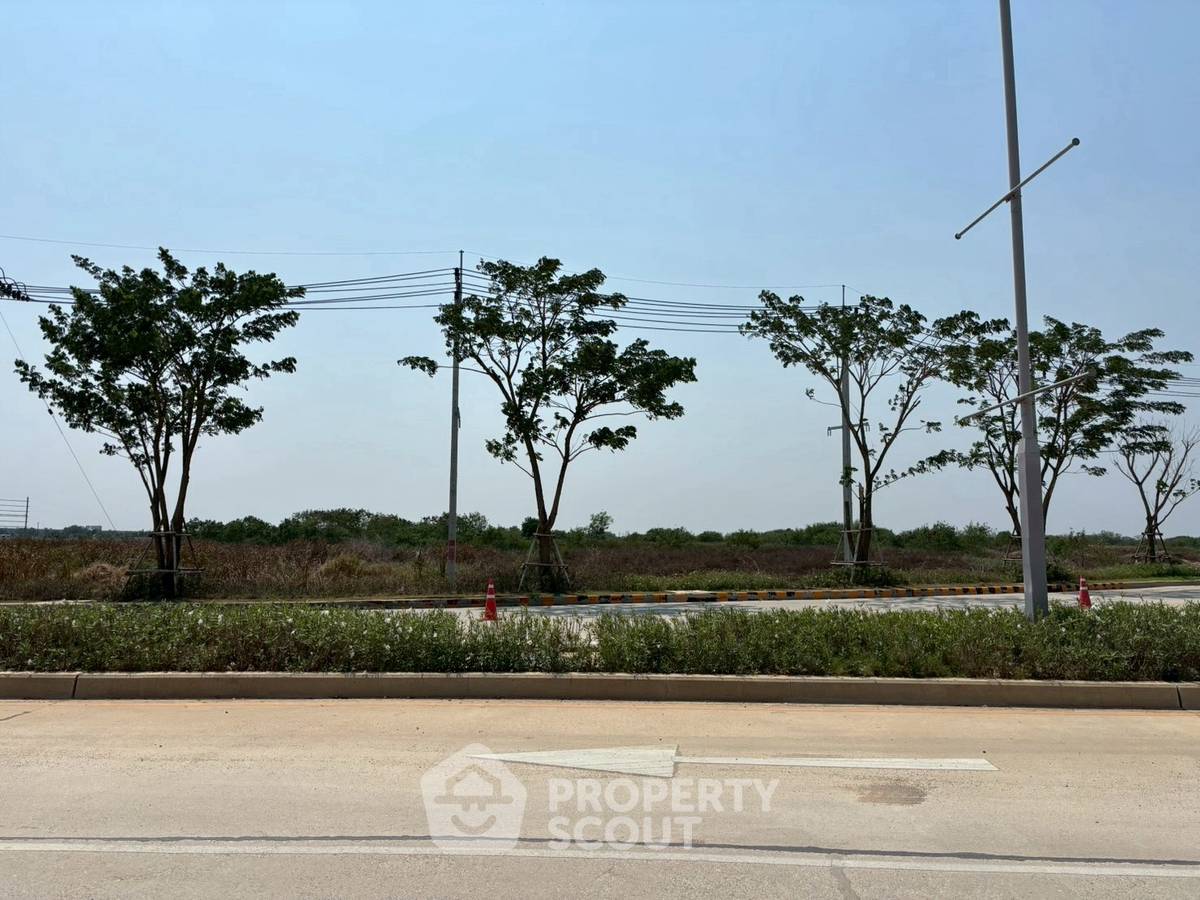 รูป ที่ดินสำหรับปล่อยขาย 8,000 ตารางเมตร แถว ใน บางเสาธง (ID 2769274) - รูปที่ 3/3