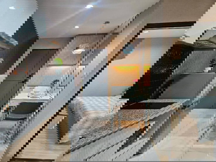 รูป ขาย Airport Home Condo ใกล้สนามบินเชียงใหม่ เหมาะกับการลงทุนสภาพแวดล้อมดี มีเซเว่น
อยู่หน้าโครงการ - รูปที่ 7/16