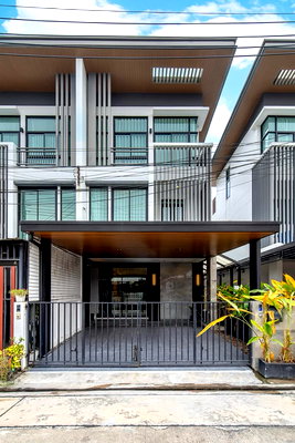 Twin houses for rent Crystal Design Center : 𝐓𝐨𝐰𝐧𝐡𝐨𝐦𝐞 𝐂𝐡𝐨𝐤𝐜𝐡𝐚𝐢 𝟒