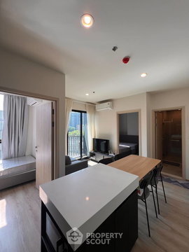 2-BR Condo at Nue District R9 near MRT Phra Ram 9 (ID 2796251)