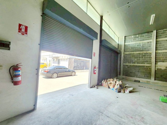 รูป คู้บอน หทัยราษฎร์ ม.ซาฟารีเวิลด์ 255 ตร.ม โกดังให้เช่า 1 นอน 2 น้ำ ตลาดหทัยมิตร 850 ม. เหมาะเก็บสินค้า - รูปที่ 4/8