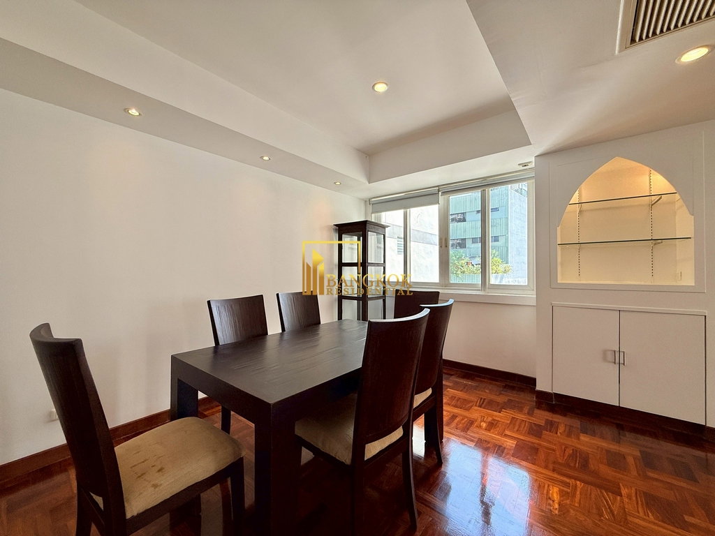 picture Grand Ville House 1 | Spacious 3 Bed Condo in Phrom Phong - BR60907CD - 8/34