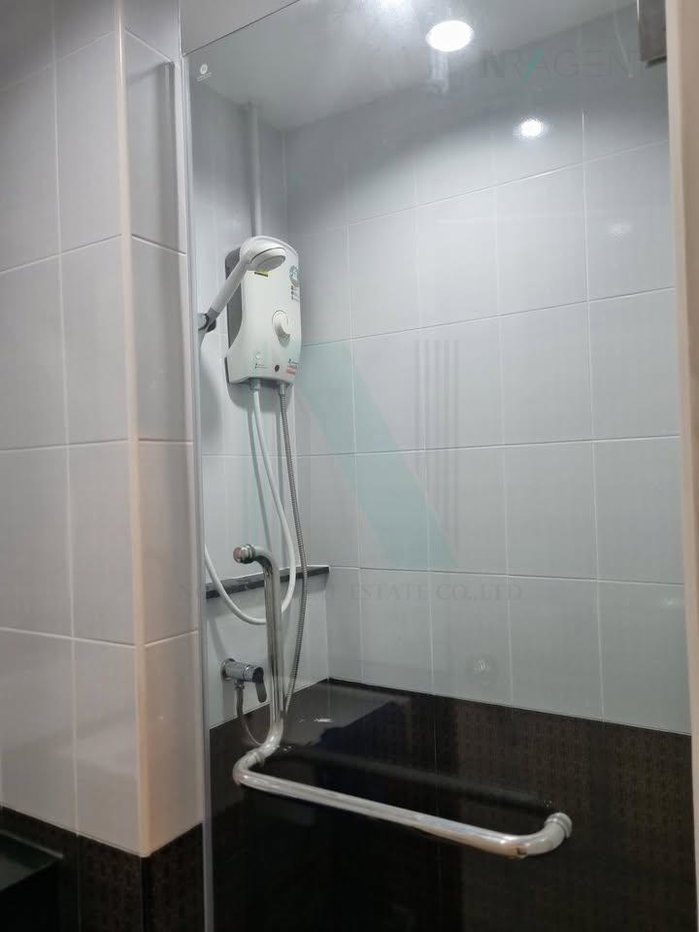 รูป ขายคอนโด อัสสกาญจน์เพลส ศรีนครินทร์ อาคาร 1 ชั้น 29 สตูดิโอ ขนาด 28 ตรม ใกล้ เทสโก้ โลตัส พัฒนาการ - รูปที่ 7/8