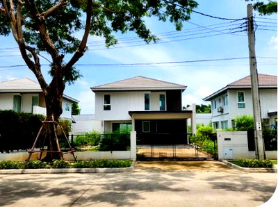 Houses for sale Suwannaphum International Airport : FOR SALE  HOUSE PROPERTY  7558000 BAHT.