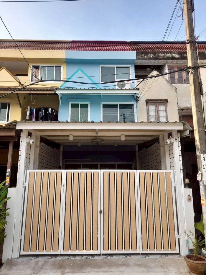 รูป ขายทาวน์เฮ้าส์ 3 ชั้น รามคำแหง164 แยก18 รีโนเวทใหม่ทั้งหมด พร้อมอยู่ - รูปที่ 1/31