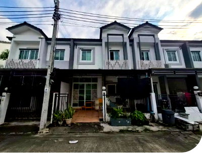 ขายทาวน์โฮม : BB13559 ขายทาวน์เฮ้าส์ หมู่บ้านไลโอนอฟ แขวงสีกัน เขตดอนเมือง จังหวัดกรุงเทพมหานคร