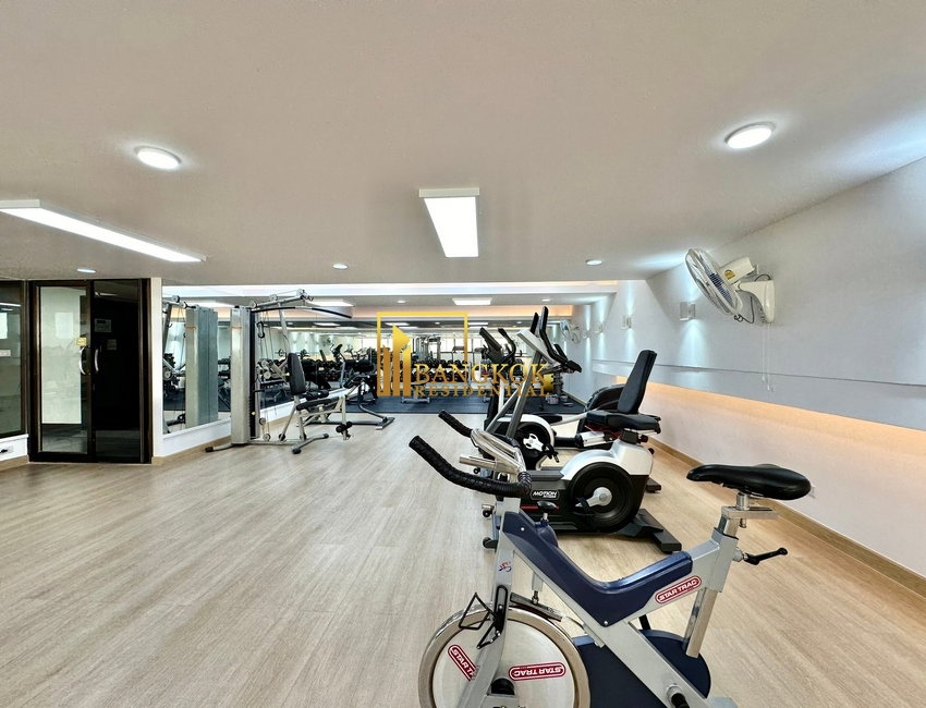 picture Top View Tower | Spacious 3 Bedroom Condo in Ekkamai Area - BR16676CD - 30/39