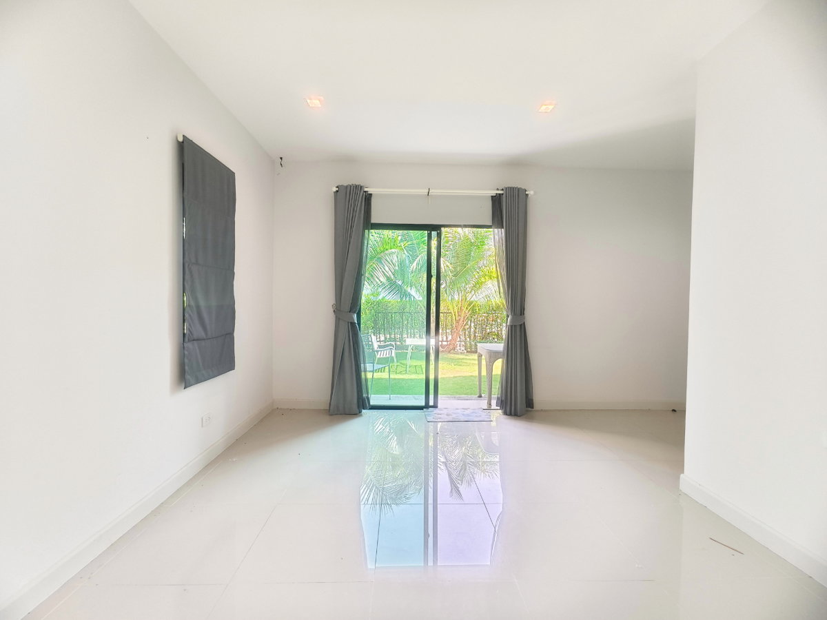 รูป ขาย บ้านเดี่ยว แปลงมุมติดสวน ถูกที่สุดใน type เดียวกัน มีห้องนอนชั้นล่าง ตกแต่งสวยพร้อมอยู่ หมู่บ้านบุราสิริ วงแหวน-อ่อนนุช 4ห้องนอน 4ห้องน้ำ - รูปที่ 18/30