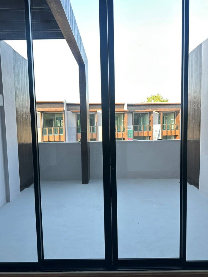 รูป ขาย อาคารพาณิชย์ 3 ชั้นครึ่ง ทำเลทอง Urban MYX หางดง-เชียงใหม่ ใกล้ไฟรษณีย์หางดง (H412) T.0946511456 - รูปที่ 6/10