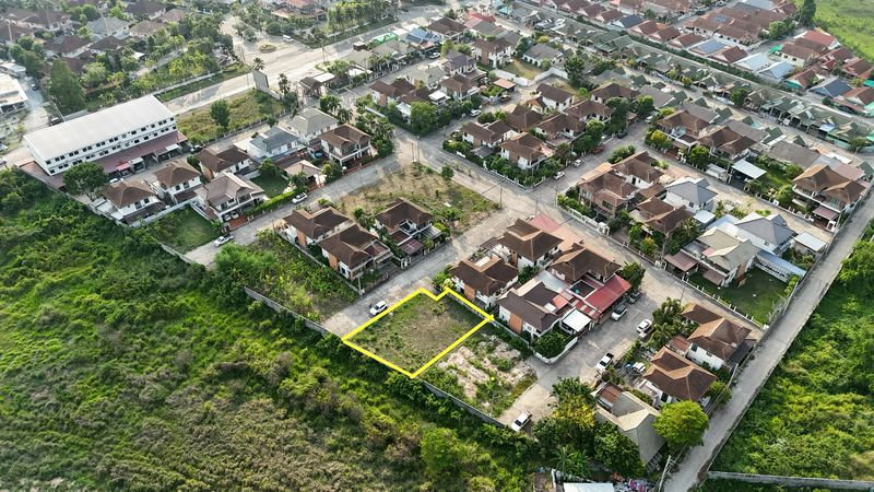 picture Beautiful land plot in View Mai 3 Village, Sriracha, ready to build a house. - 2/15