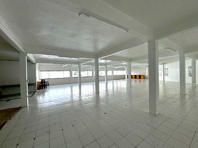 เช่าอาคารพาณิชย์ เอสพลานาด รัชดาภิเษก : อาคารพร้อมโกดังให้เช่า เอกมัย-พระโขนง เหมาะทำธุรกิจทุกประเภท ** NO CO-AGENT **